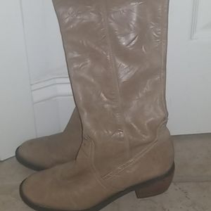 Gianni-Bini knee high boots